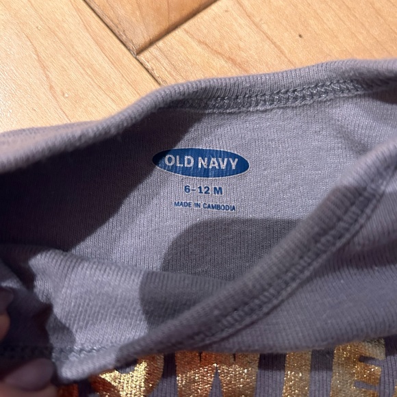 🛸Unisex Space/Stars Long sleeved onesies - Picture 3 of 5